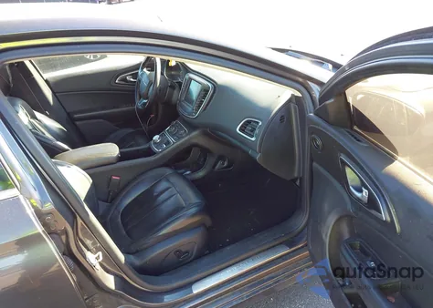 2016 Chrysler 200 Limited Platinum из США, поврежденный, VIN 1C3CCCAB7GN175725